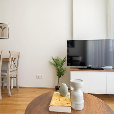 Trendy 1Br, Direct City Access By Hm เวียนนา ภายนอก รูปภาพ