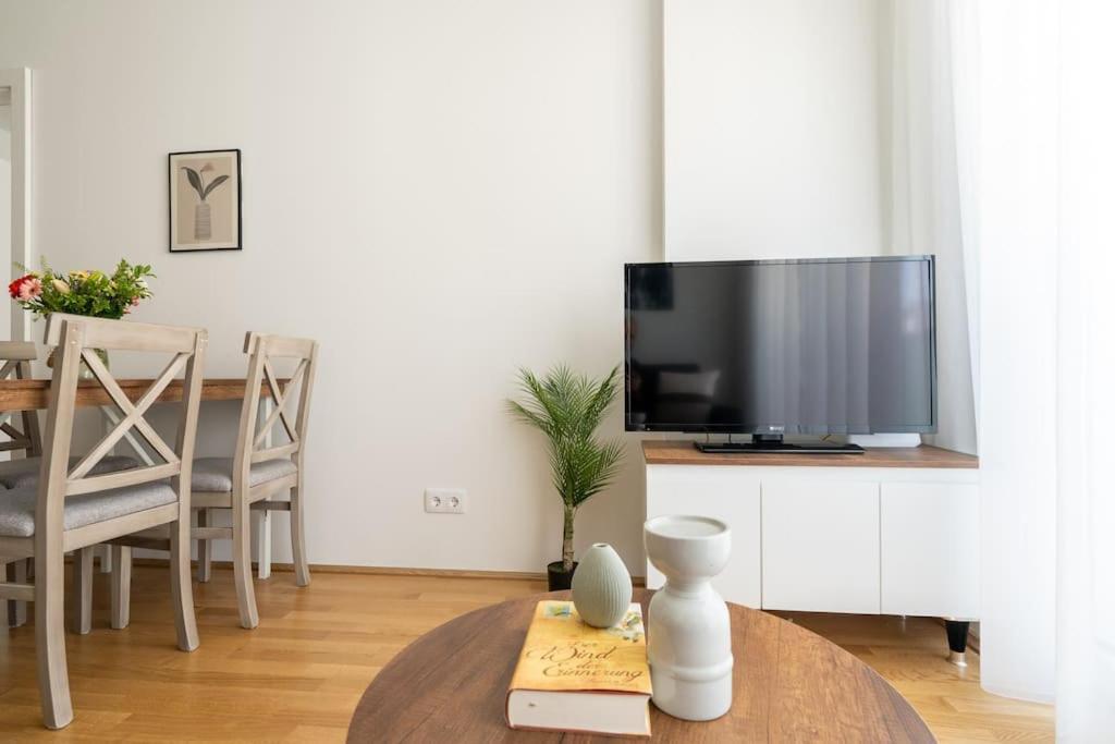 Trendy 1Br, Direct City Access By Hm เวียนนา ภายนอก รูปภาพ